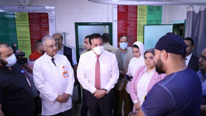 وزير الصحة: إجراء صيانة شاملة للتجهيزات الطبية بمستشفى البنك الأهلي