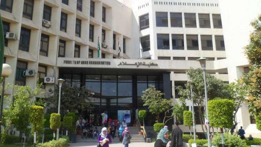 كلية الإعلام جامعة القاهرة