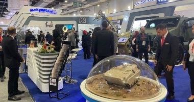 وزير الإنتاج الحربى يستقبل "مدير عام البحوث والصناعات العسكرية العمانية" بمعرض إيديكس