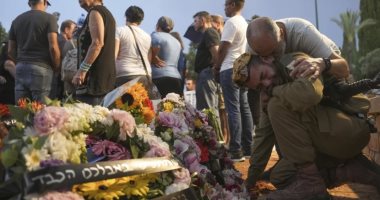 جيش الاحتلال يعلن مقتل ضابط في دورية جفعاتي وآخر في وحدة يلام بقطاع غزة
