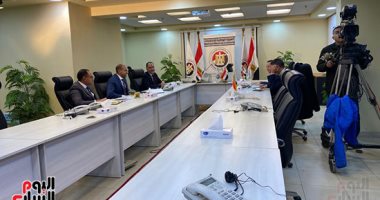 غرفة عمليات الهيئة الوطنية تستعد لعقد مؤتمر صحفى بشأن انتهاء اليوم الثانى