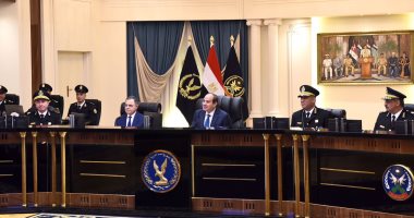 الرئيس السيسى للملتحقين بكلية الشرطة: حماية الوطن شرف لا يضاهى.. فيديو