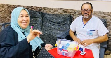 هيئة الرعاية الصحية تقدم الخدمات الطبية للمواطنين في محيط وأمام مقار اللجان