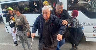 كبار السن يحرصون على الإدلاء بأصواتهم بانتخابات الرئاسة 2024 بمنطقة الدقى