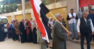 توافد المواطنين للتصويت بانتخابات الرئاسة فى لجنة مدرس الطبري بمصر الجديدة