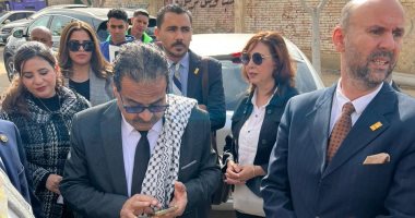 المرشح الرئاسى فريد زهران يصل إلى لجنته فى المقطم للإدلاء بصوته