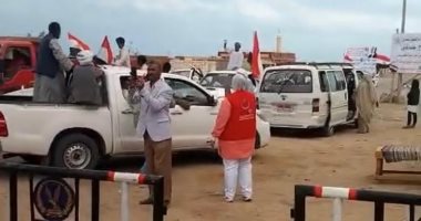 مسيرة بالسيارات فى حلايب وشلاتين لحث المواطنين على المشاركة بالانتخابات.. صور