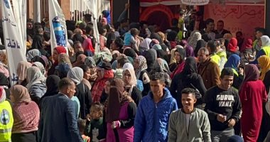 إقبال كثيف على لجان الانتخابات الرئاسية بالأسمرات.. صور