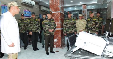 الفريق أسامة عسكر يتفقد المعامل الرئيسية لإدارة الحرب الكيميائية