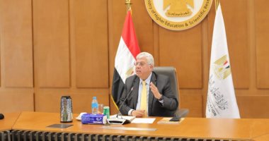 وزير التعليم العالى يؤكد أهمية ربط المُنتج البحثى بالصناعة والعمل