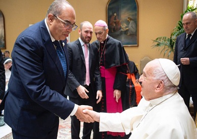 محمود محيي الدين يلتقي البابا فرانسيس
