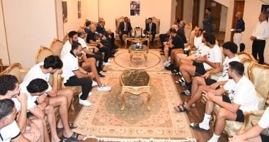 وزير الرياضة يلتقى منتخب مصر لكرة السلة قبل منافسات لأفروباسكت.. صور