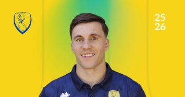 جلسة منتظرة بين محامى ميشالاك وجون إدوارد لحل أزمة المستحقات