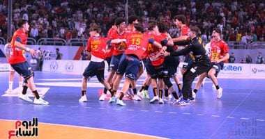 خسارة ناشئى اليد أمام إسبانيا 31-29 فى ربع نهائى بطولة العالم.. صور