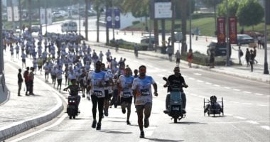 تنظيم مميز وإشادة واسعة بمارثون العلمين الدولي بالتعاون بين وزارة الرياضة وبرزنتيشن لايف