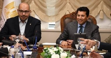 اتحاد السباحة يشكر وزير الرياضة لتسهيل سفر بعثة ألعاب الماء للمغرب