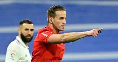 عاد من الاعتزال.. الإسباني  روخاس الأقرب لإدارة قمة الأهلي وبيراميدز