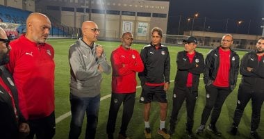 وليد درويش يجتمع بلاعبي منتخب الناشئين 2009 استعدادا لكأس الخليج