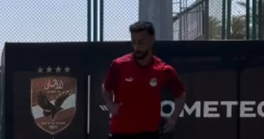 الأهلي يحيل ملف عبد القادر إلى وليد صلاح الدين بعد انهاء تجميده