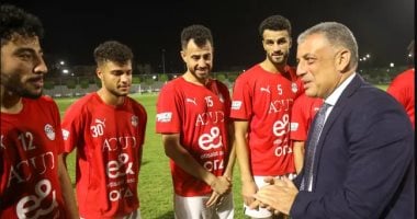محافظ الإسماعيلية يزور منتخب مصر المشارك فى كأس العرب