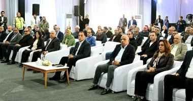 باستثمارات أجنبية 600 مليون دولار .. رئيس الوزراء يفتتح المرحلة الأولى من مشروع أوبيليسك لتوليد الكهرباء من الطاقة الشمسية بنجع حمادي 